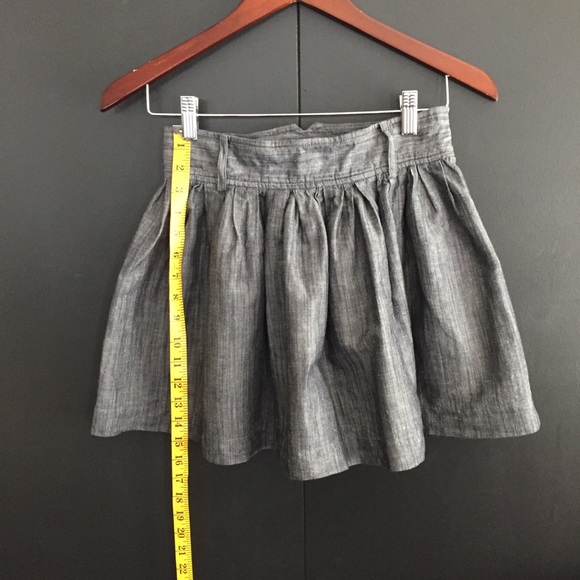 Twentyone Mini Skirt: Any 3 skirt/dress/shorts $15 - Picture 2 of 3